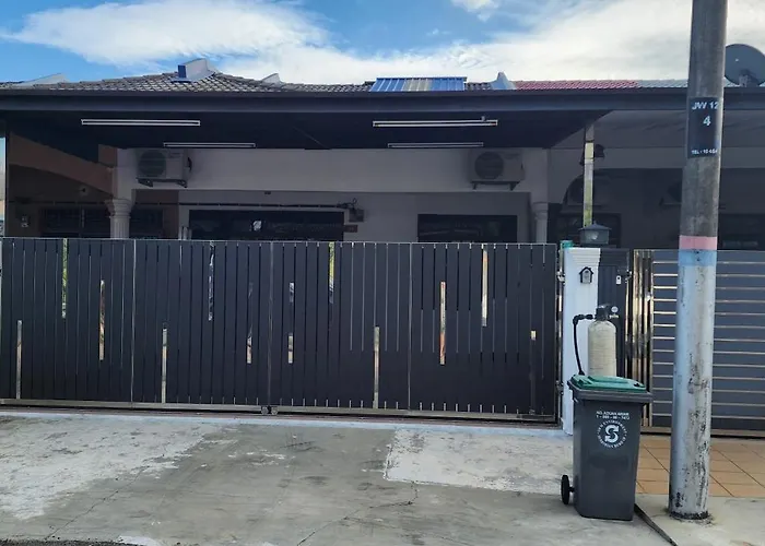 4 Bedroom Homestay @ Mersing