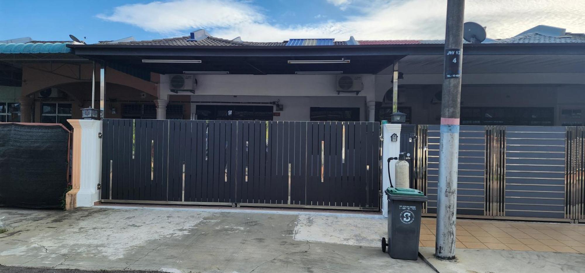 4 Bedroom @ * Mersing